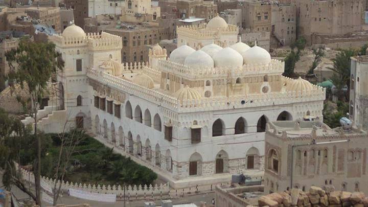 مدينة "رداع": قلعة العامرية وتاريخ الصمود في قلب المرتفعات