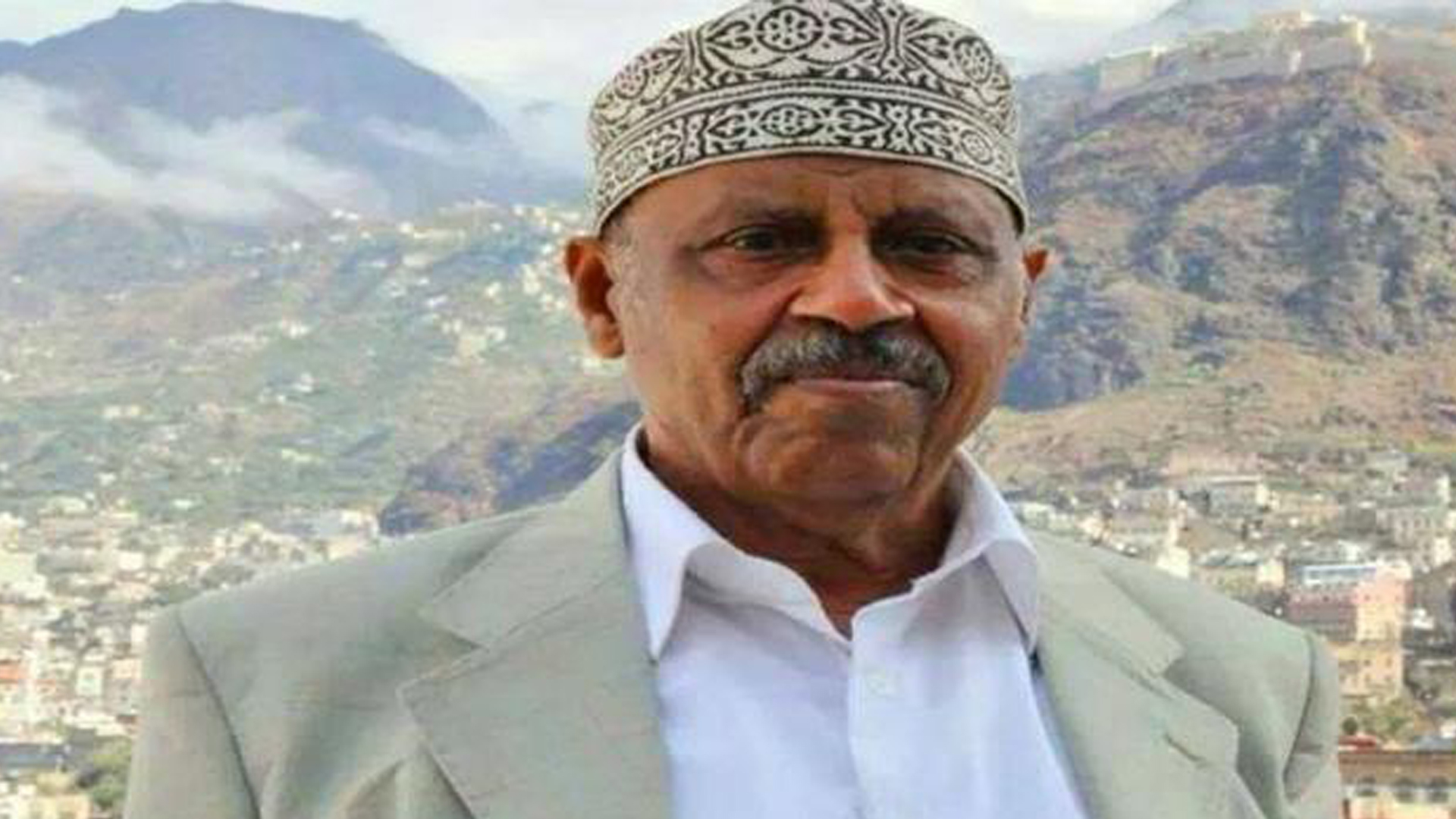 أيوب طارش عبسي: حادي الأرض والجمهورية وصوت "رددي أيتها الدنيا نشيدي"