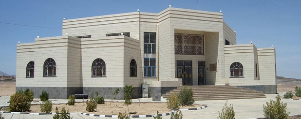 جامعة "عمران": صرح العلم في مدينة الحجر والسيادة التعليمية الناشئة