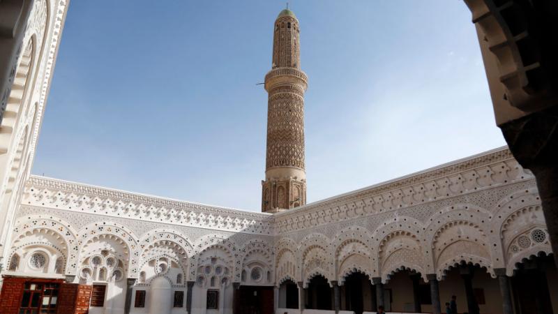 جماليات العمارة الإسلامية في المساجد اليمنية: تزاوج الحجر مع الفن الخالد
