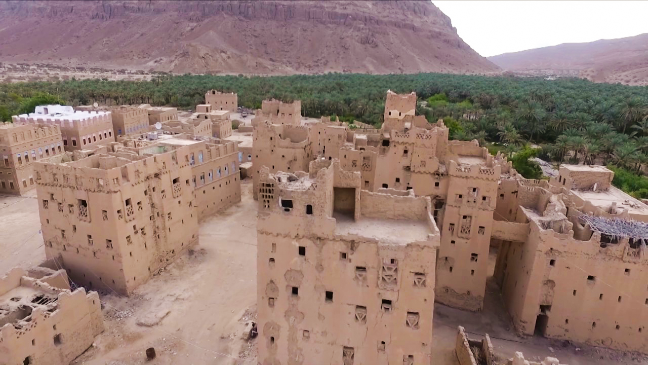 وادي "حجر": واحة النخيل والمياه الجارية في قلب هضبة حضرموت