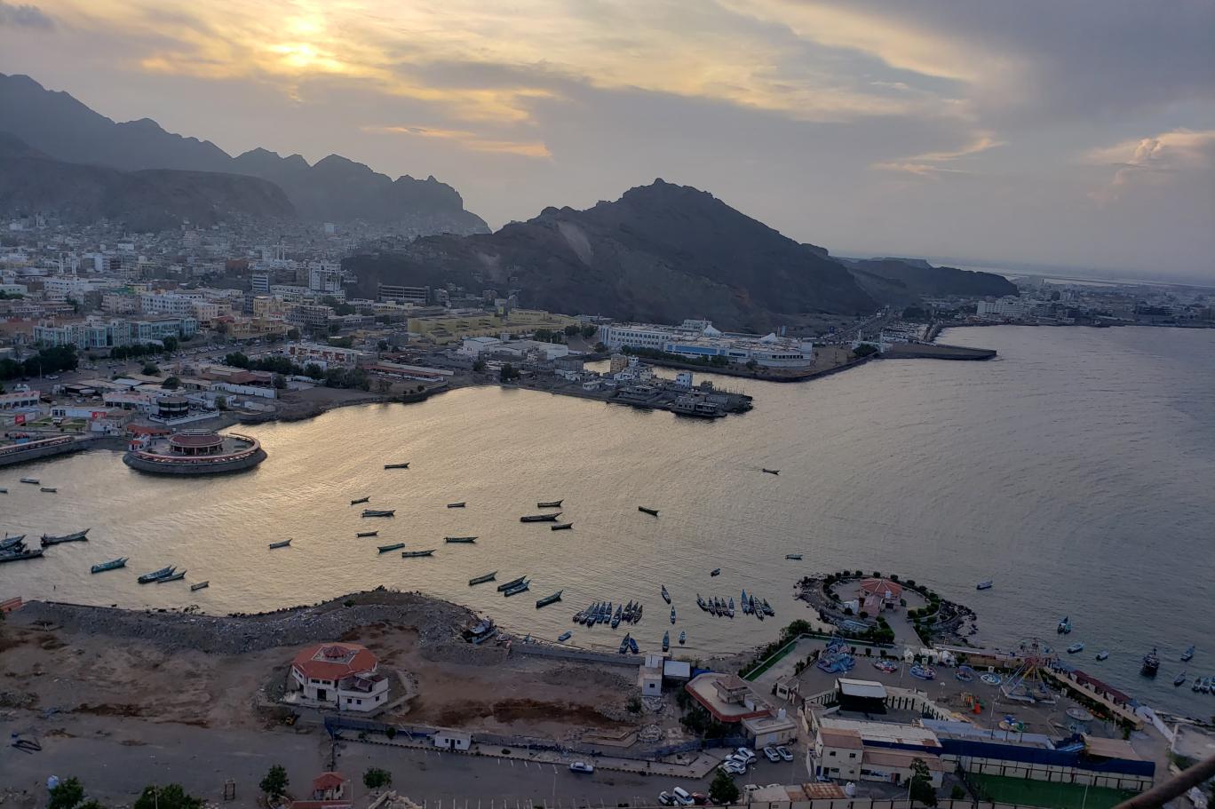 واقعة "تحرير عدن" من البرتغاليين: ملحمة السيادة البحرية والبطولة