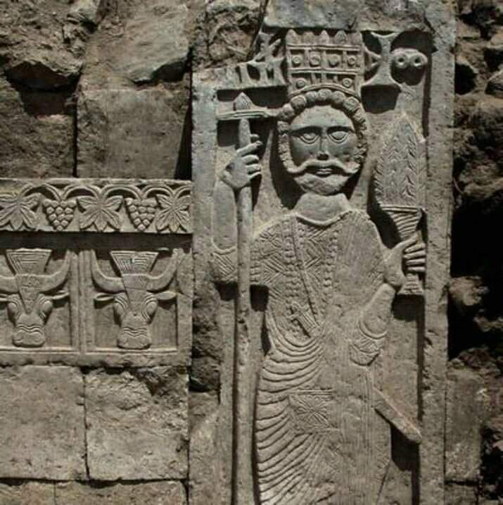 الملك "أسعد الكامل": التبع اليماني الذي طاف الأرض وبنى الكعبة في الوجدان التاريخي