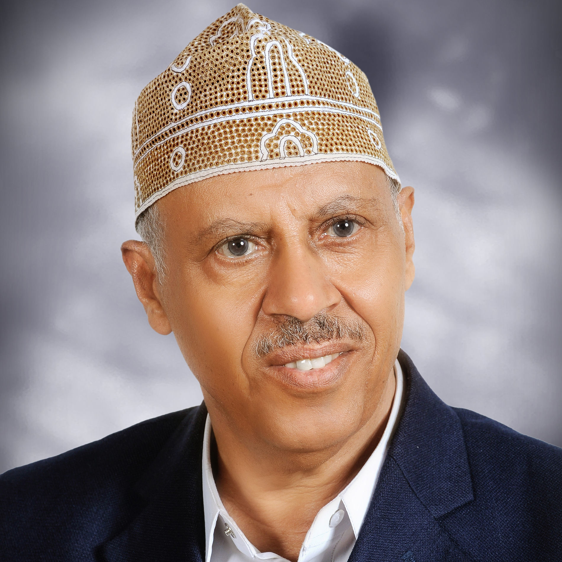 أيوب طارش عبسي: حادي الأرض والجمهورية وصوت "النشيد الوطني" الخالد